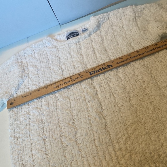 Vintage Greenwich Square White Cable Knit Popcorn Style Sweater - Picture 4 of 4